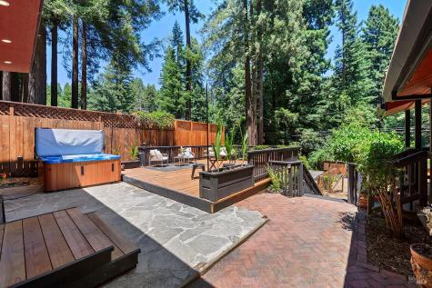 14664 Rio Nido Road Guerneville CA 95446