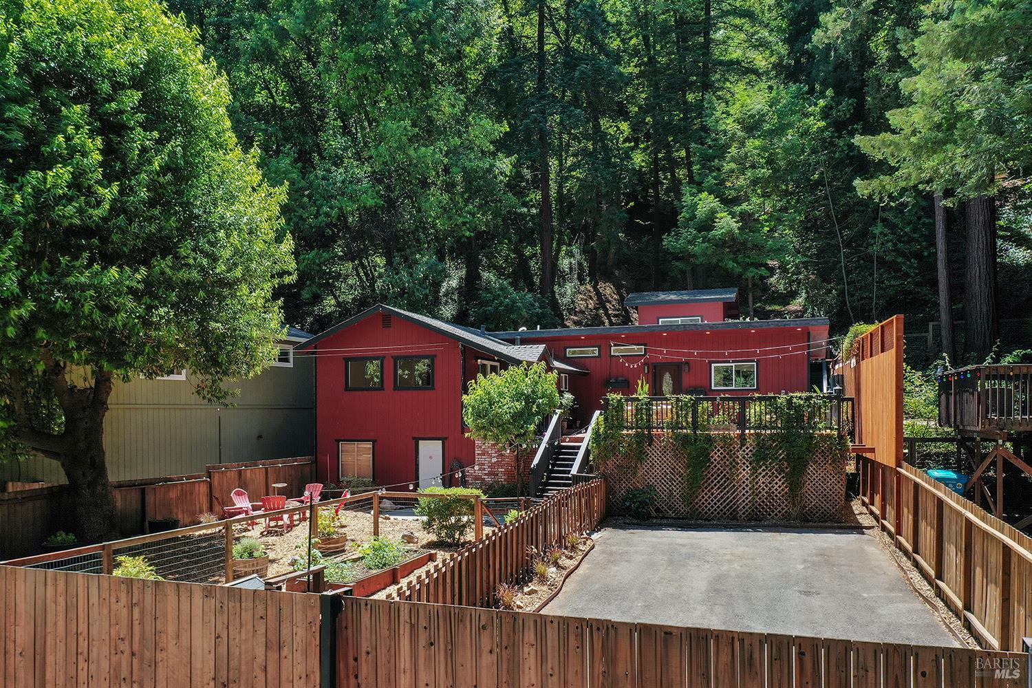14664 Rio Nido Road Guerneville CA 95446