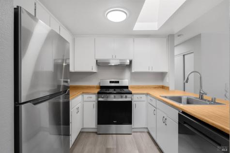 735 Blair Place Santa Rosa CA 95401