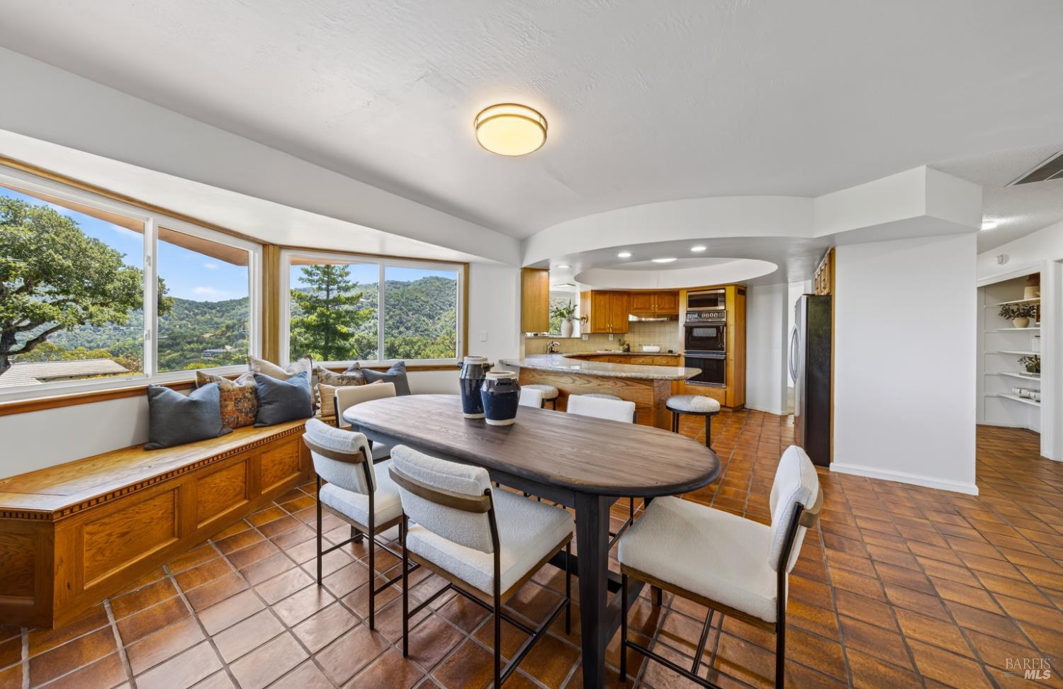 56 Capilano Drive Novato CA 94949
