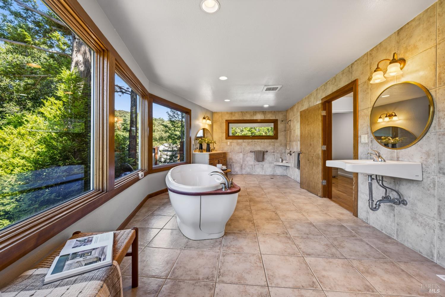 56 Capilano Drive Novato CA 94949