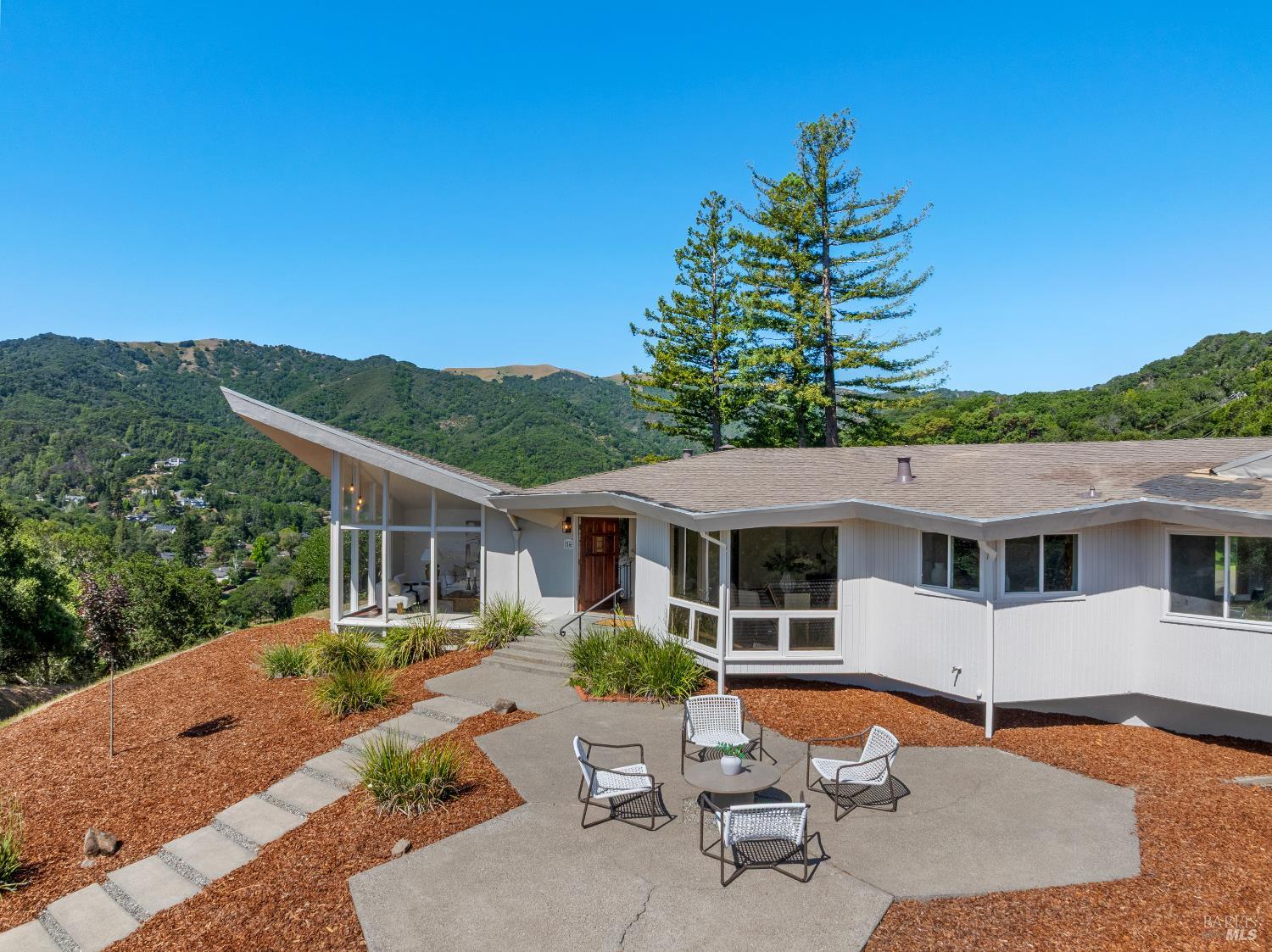 56 Capilano Drive Novato CA 94949
