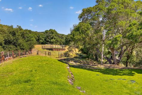 56 Capilano Drive Novato CA 94949