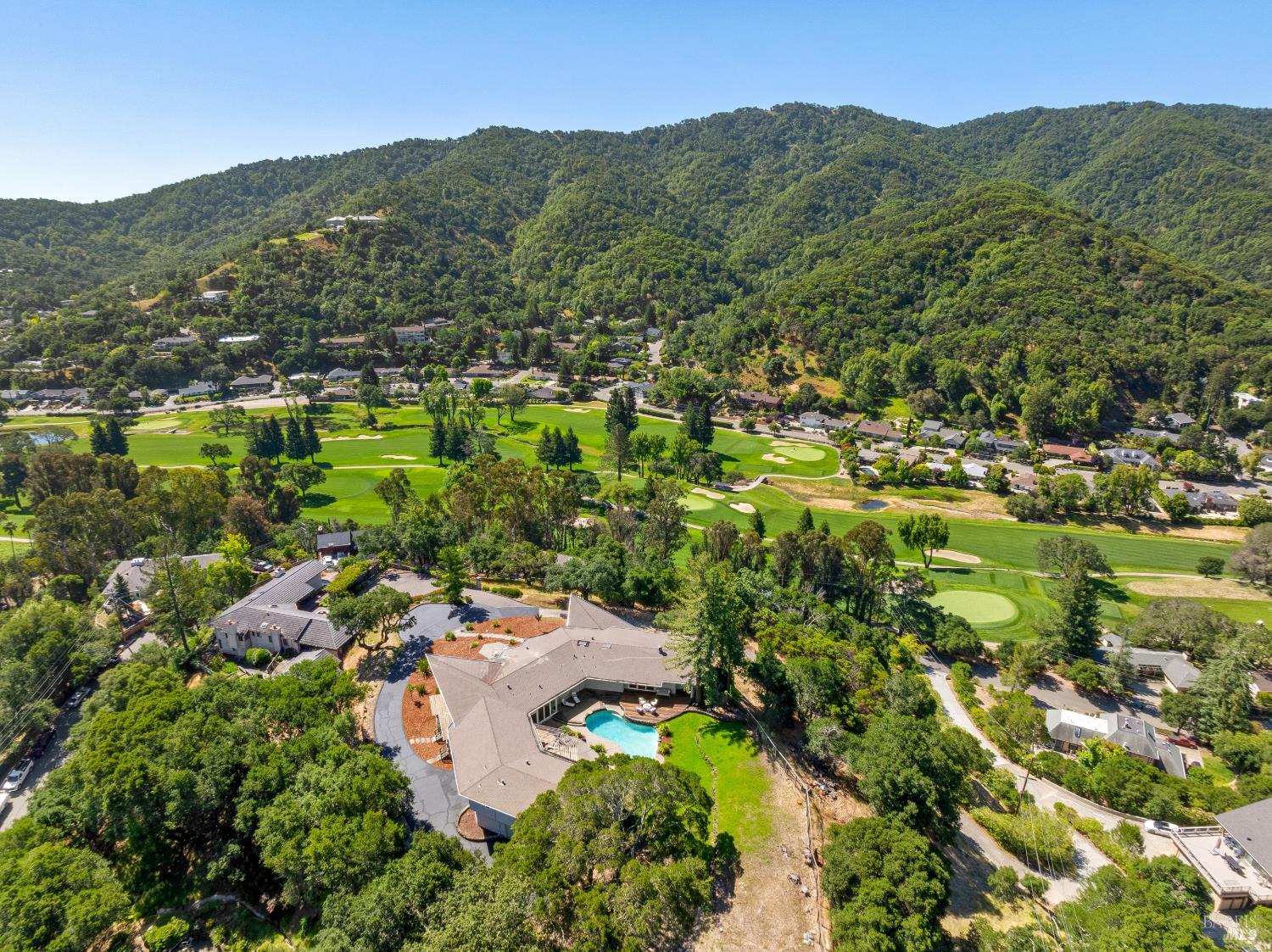 56 Capilano Drive Novato CA 94949