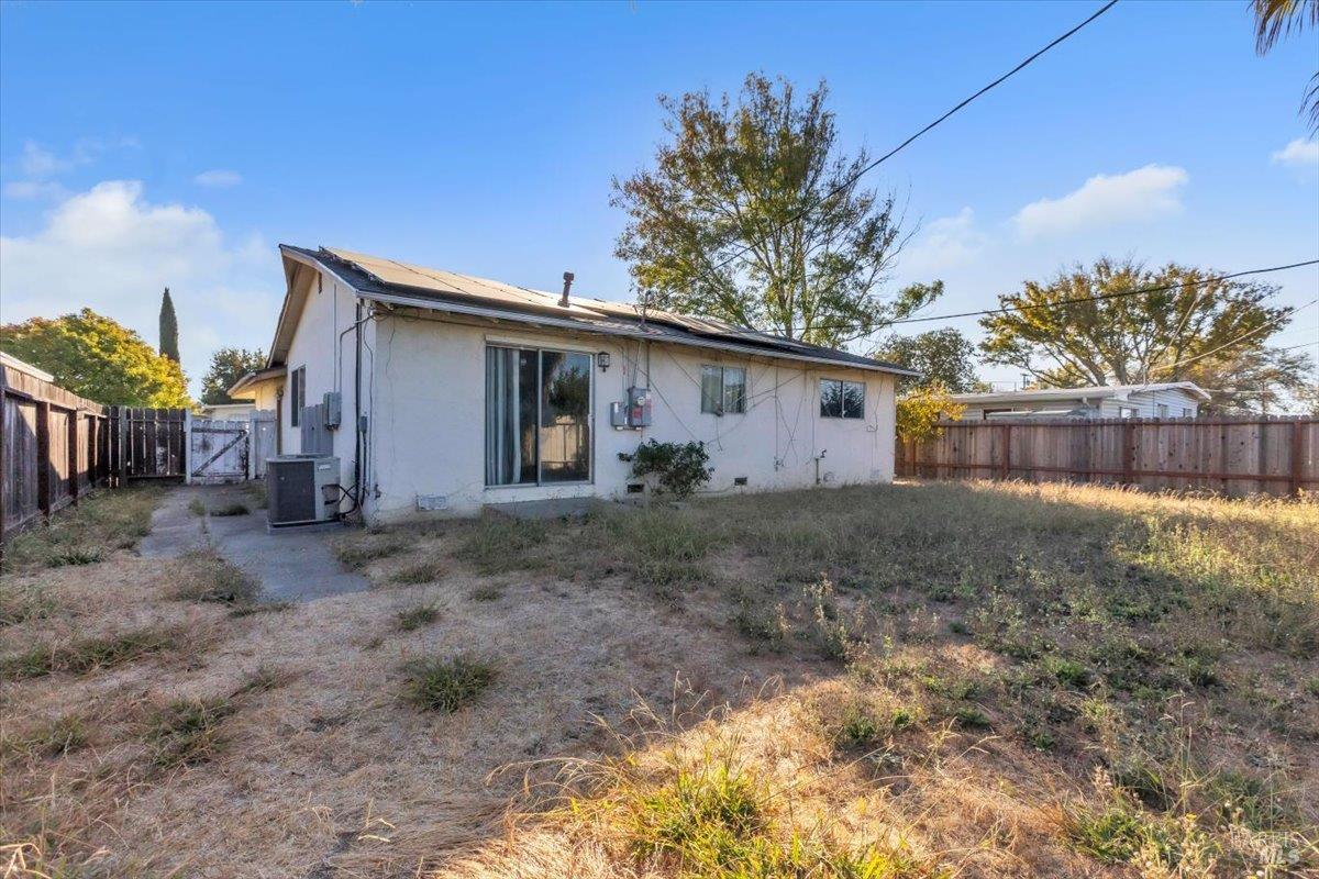 2207 Santa Cruz Drive Fairfield CA 94533
