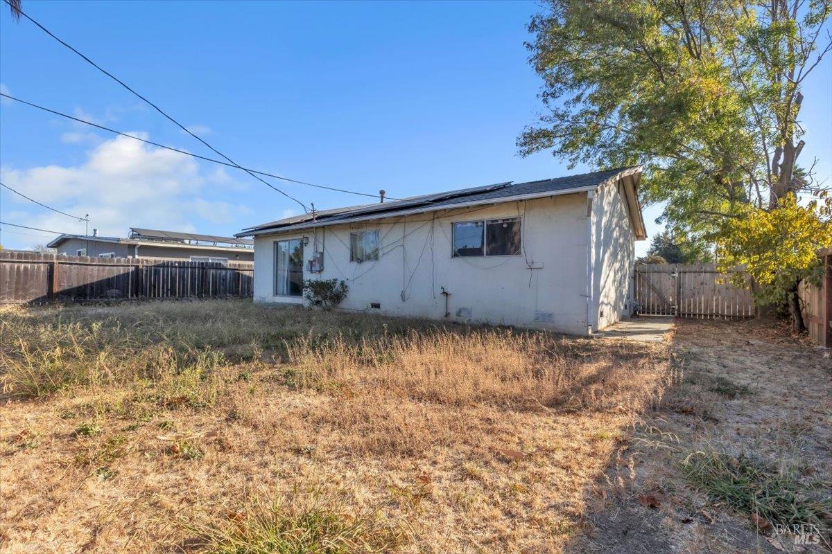2207 Santa Cruz Drive Fairfield CA 94533