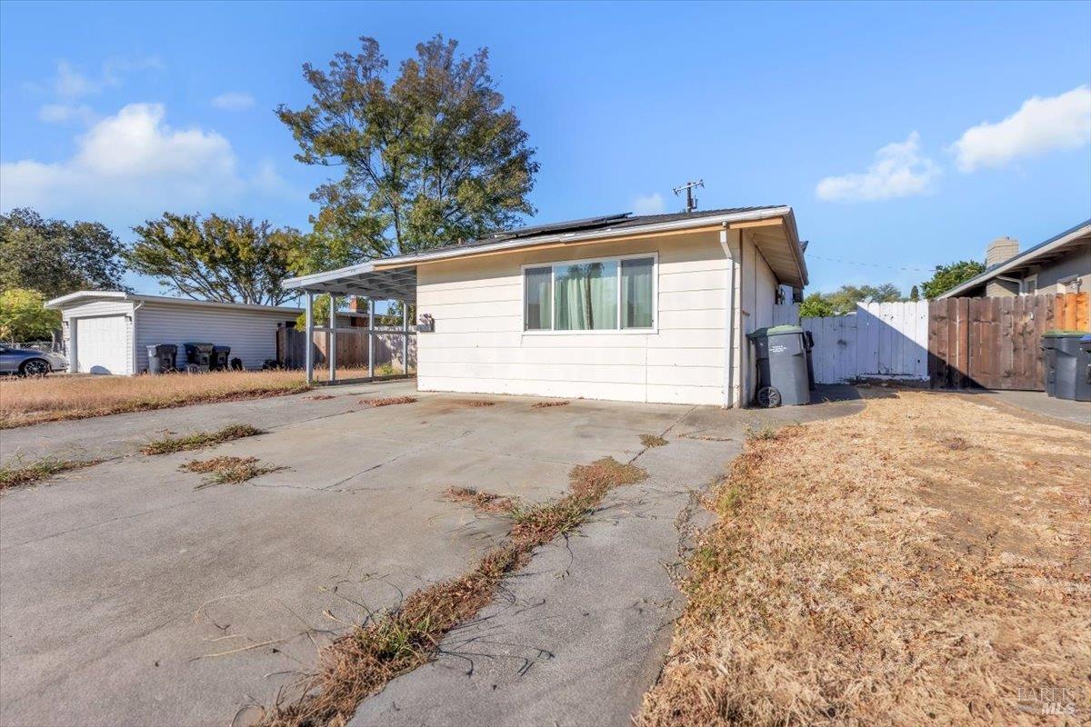 2207 Santa Cruz Drive Fairfield CA 94533