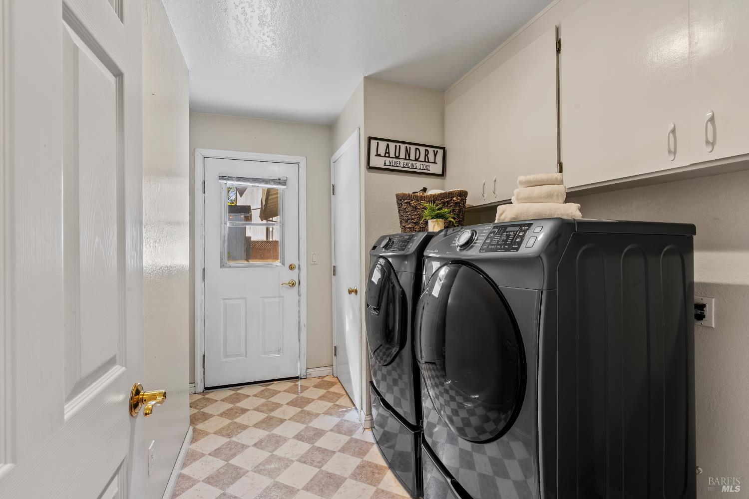 2158 Mount Olive Drive Santa Rosa CA 95404