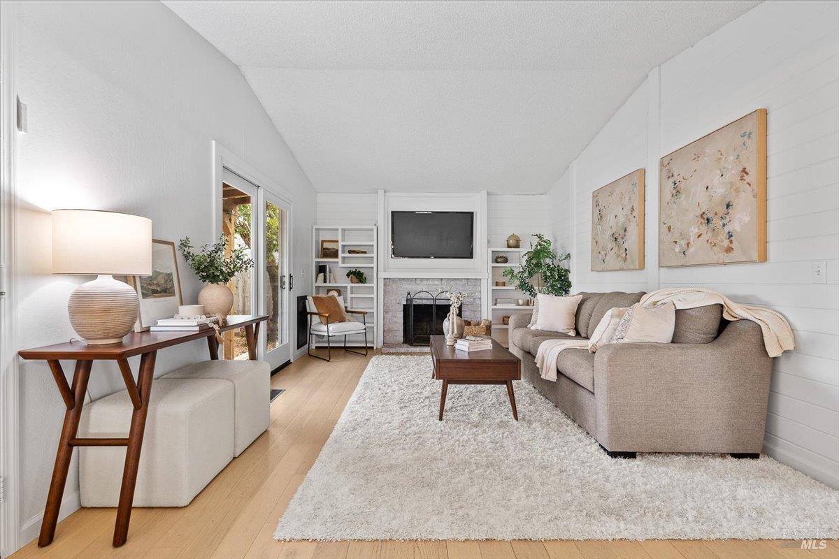 4336 Leafwood Circle W Santa Rosa CA 95405
