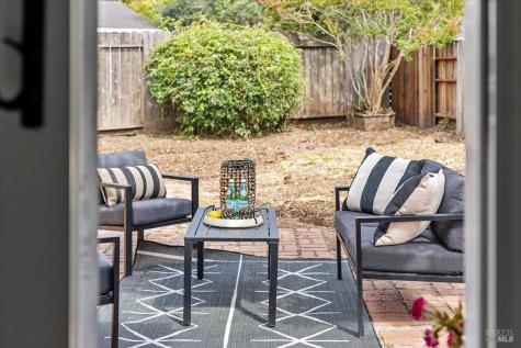 4336 Leafwood Circle W Santa Rosa CA 95405