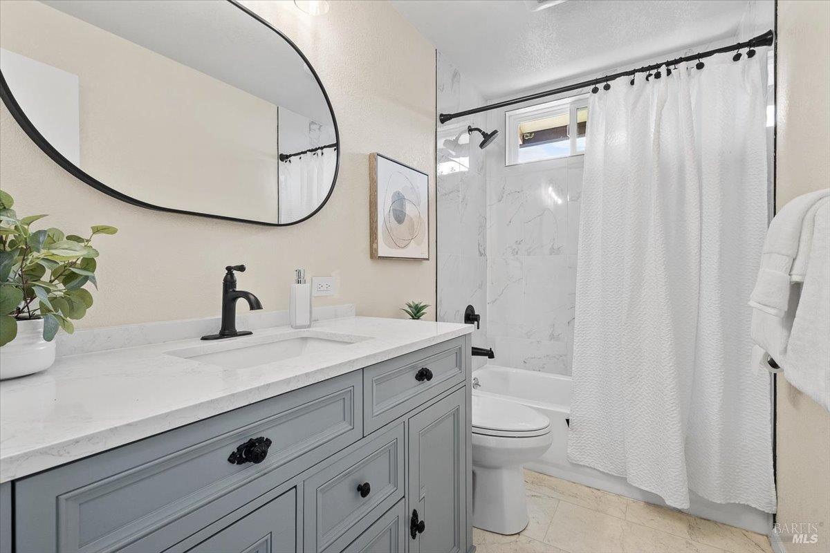 4336 Leafwood Circle W Santa Rosa CA 95405