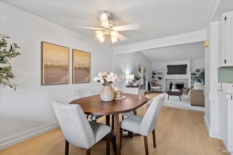 4336 Leafwood Circle W Santa Rosa CA 95405
