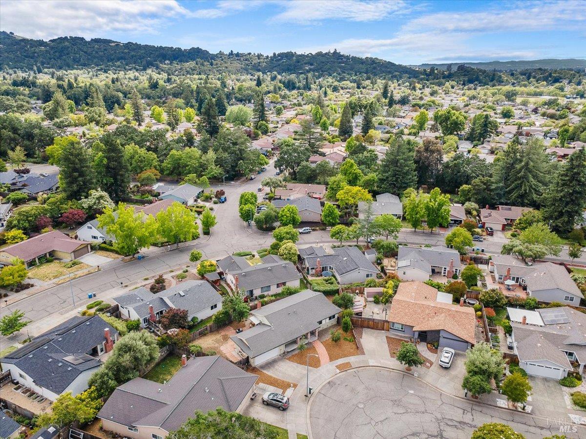 4336 Leafwood Circle W Santa Rosa CA 95405