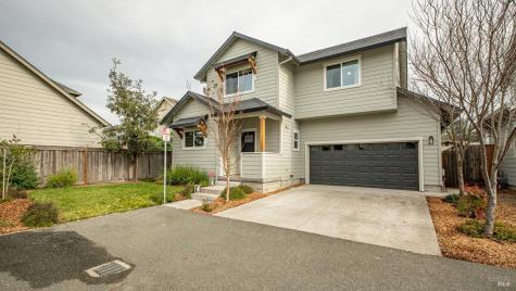 2213 Tapian Way Santa Rosa CA 95403