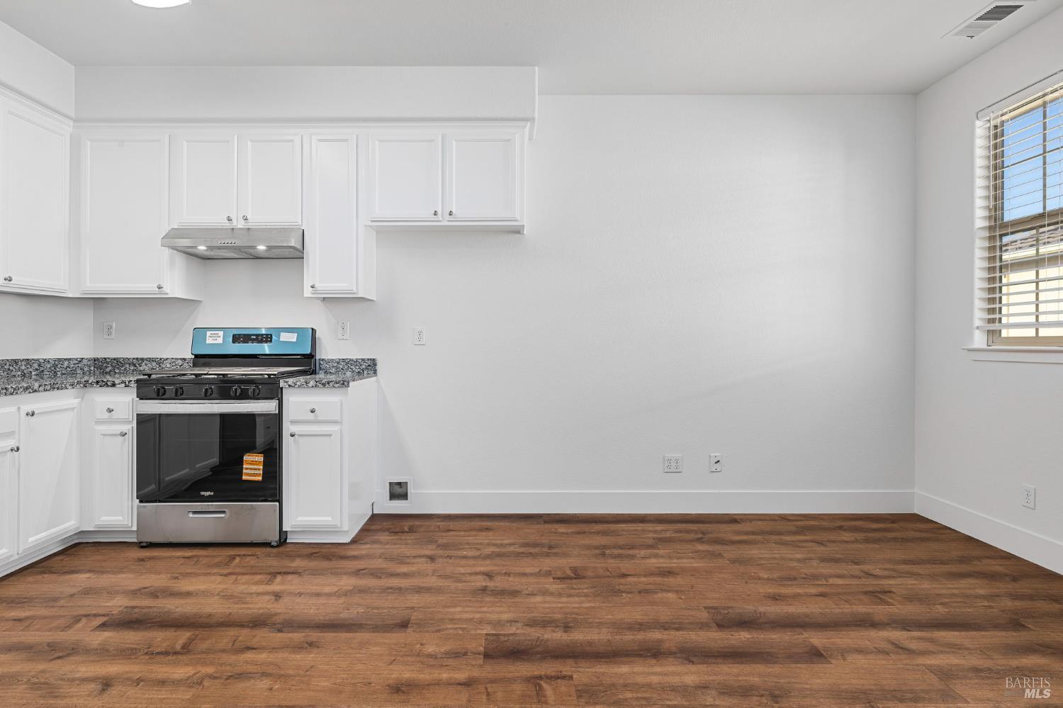 1461-1463 Trombetta Street Santa Rosa CA 95407