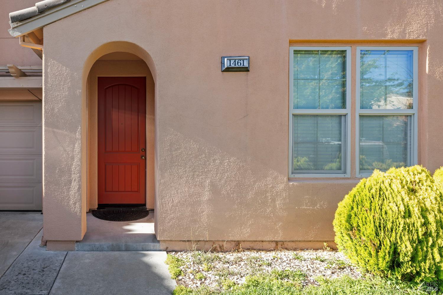 1461-1463 Trombetta Street Santa Rosa CA 95407