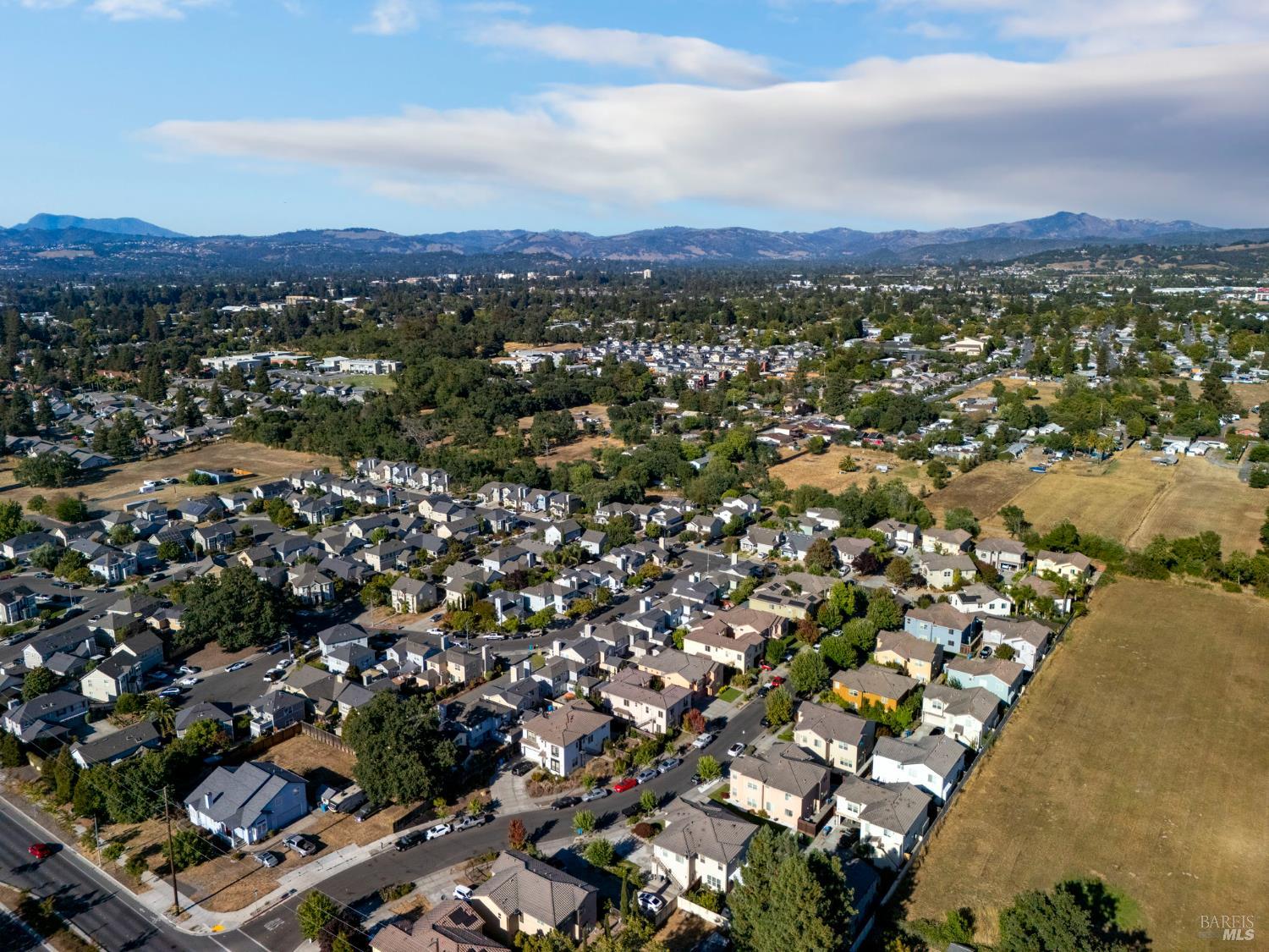 1461-1463 Trombetta Street Santa Rosa CA 95407
