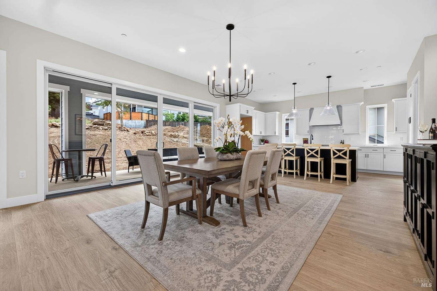1925 Carlile Place Santa Rosa CA 95403