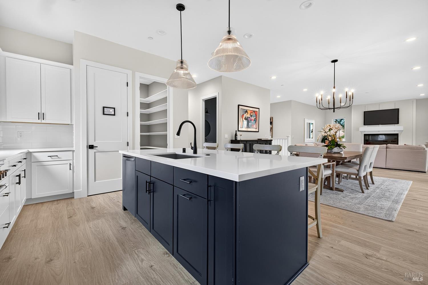 1925 Carlile Place Santa Rosa CA 95403