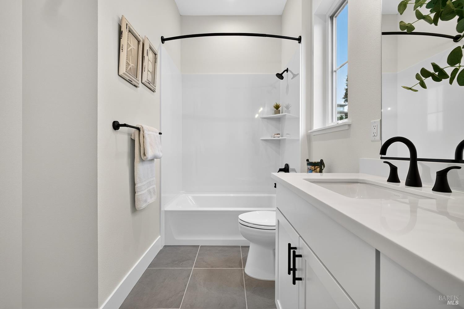 1925 Carlile Place Santa Rosa CA 95403