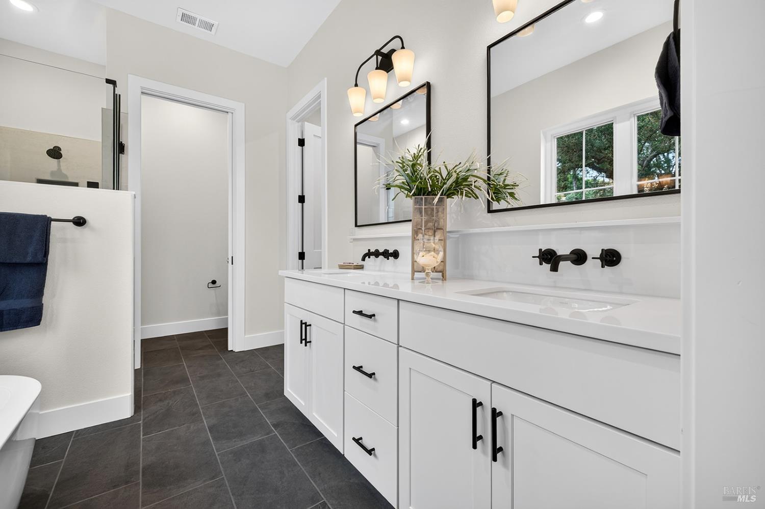 1925 Carlile Place Santa Rosa CA 95403