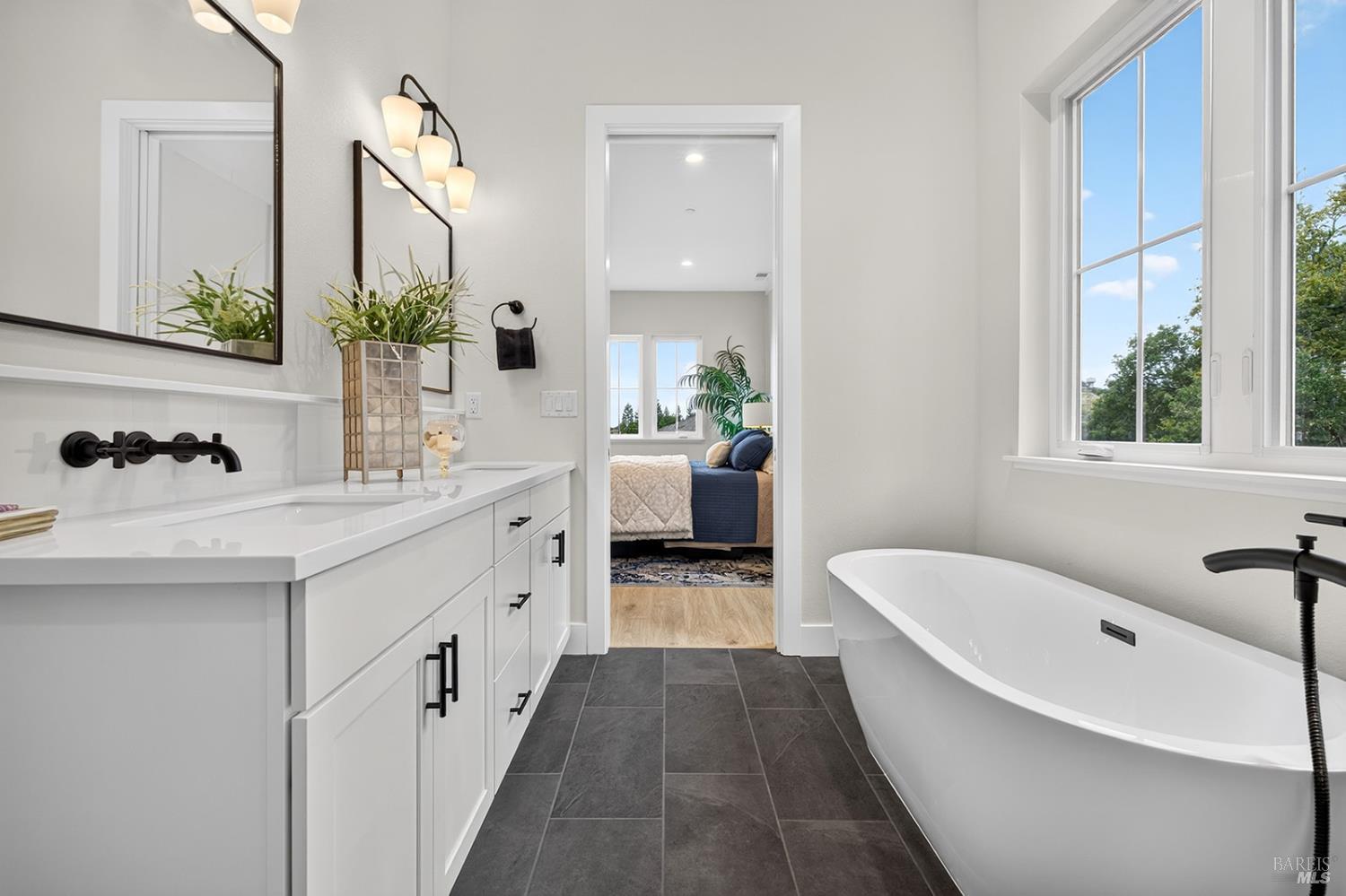 1925 Carlile Place Santa Rosa CA 95403