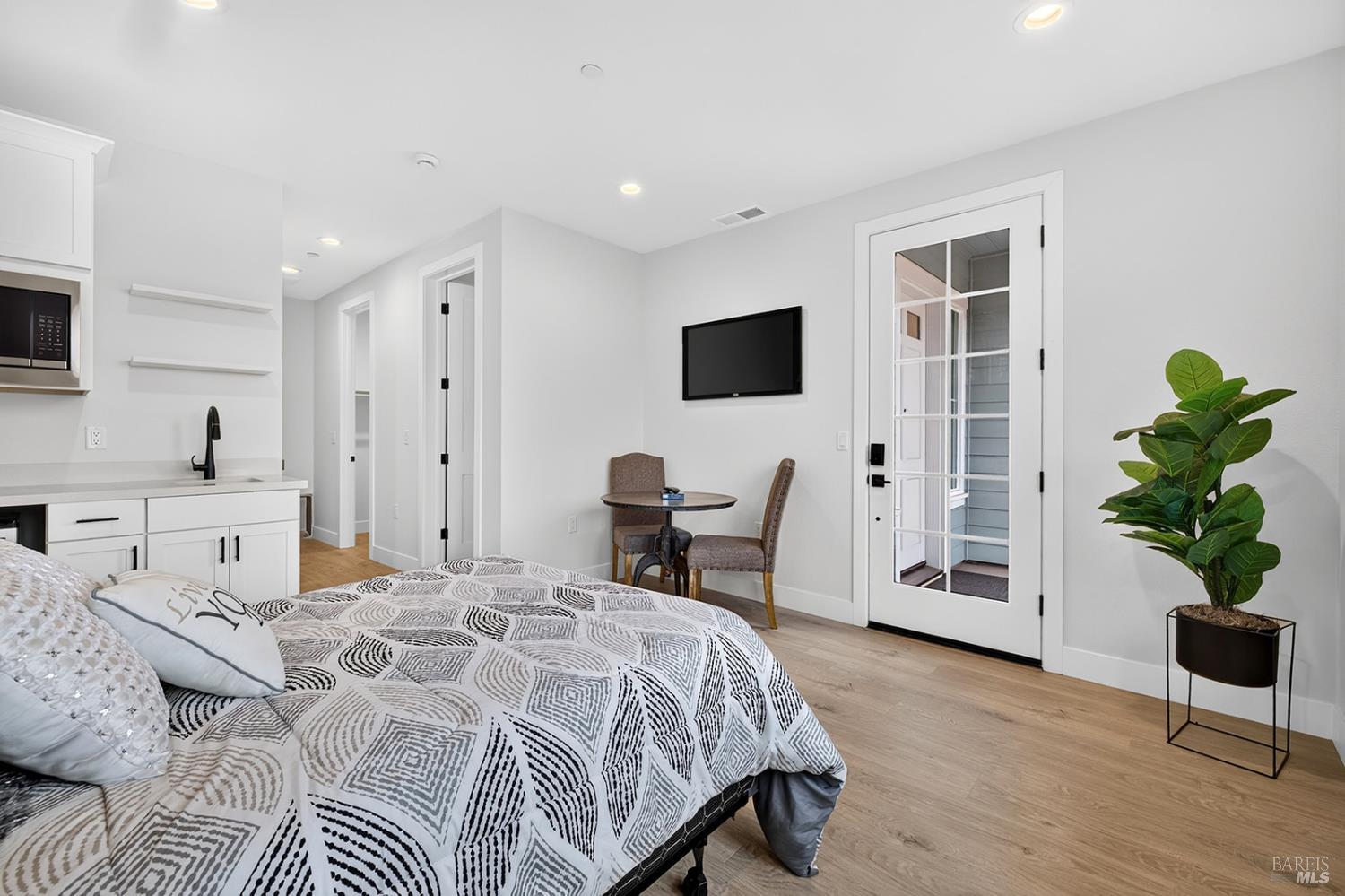 1925 Carlile Place Santa Rosa CA 95403