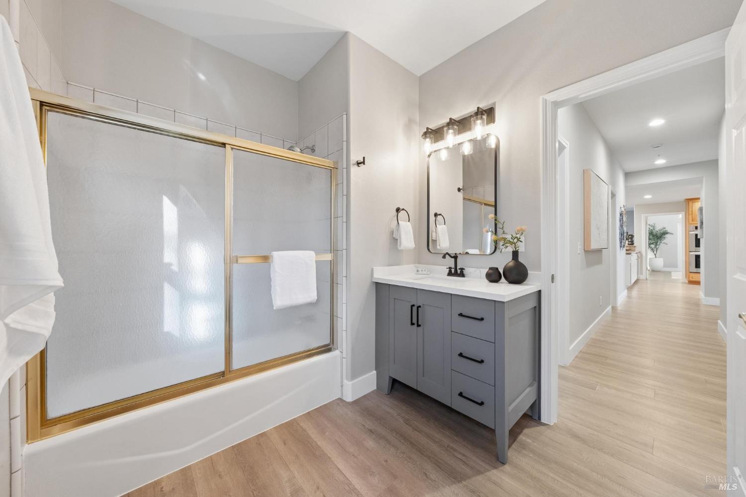 34 Meyers Court Novato CA 94947