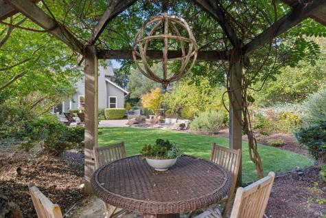 34 Meyers Court Novato CA 94947