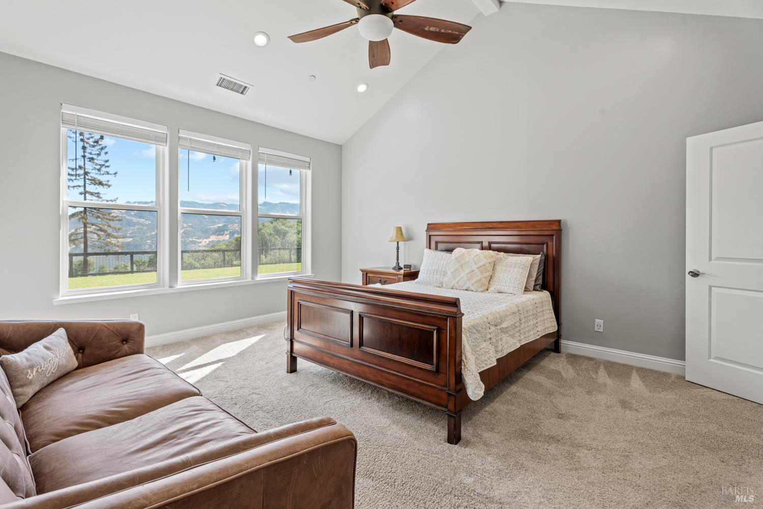 4561 Lake Ridge Road Ukiah CA 95482