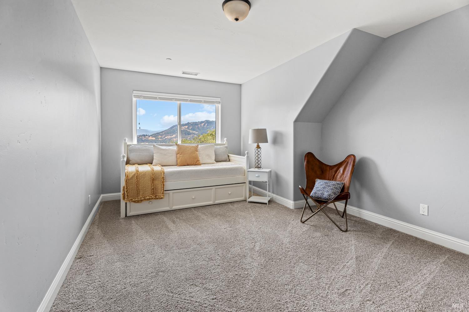 4561 Lake Ridge Road Ukiah CA 95482