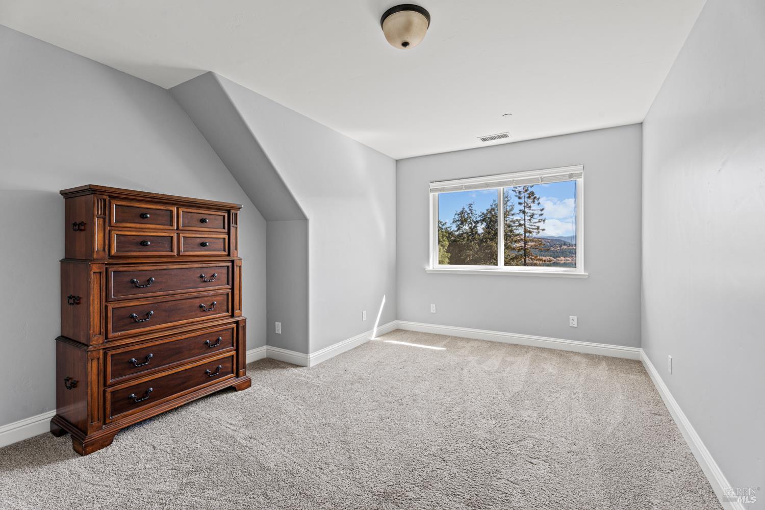 4561 Lake Ridge Road Ukiah CA 95482