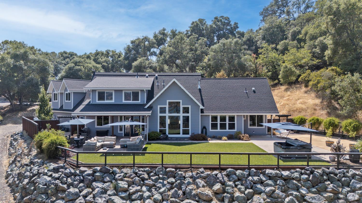4561 Lake Ridge Road Ukiah CA 95482