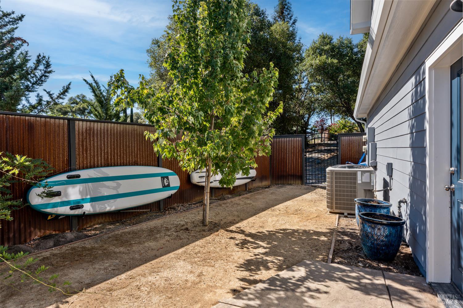 4561 Lake Ridge Road Ukiah CA 95482