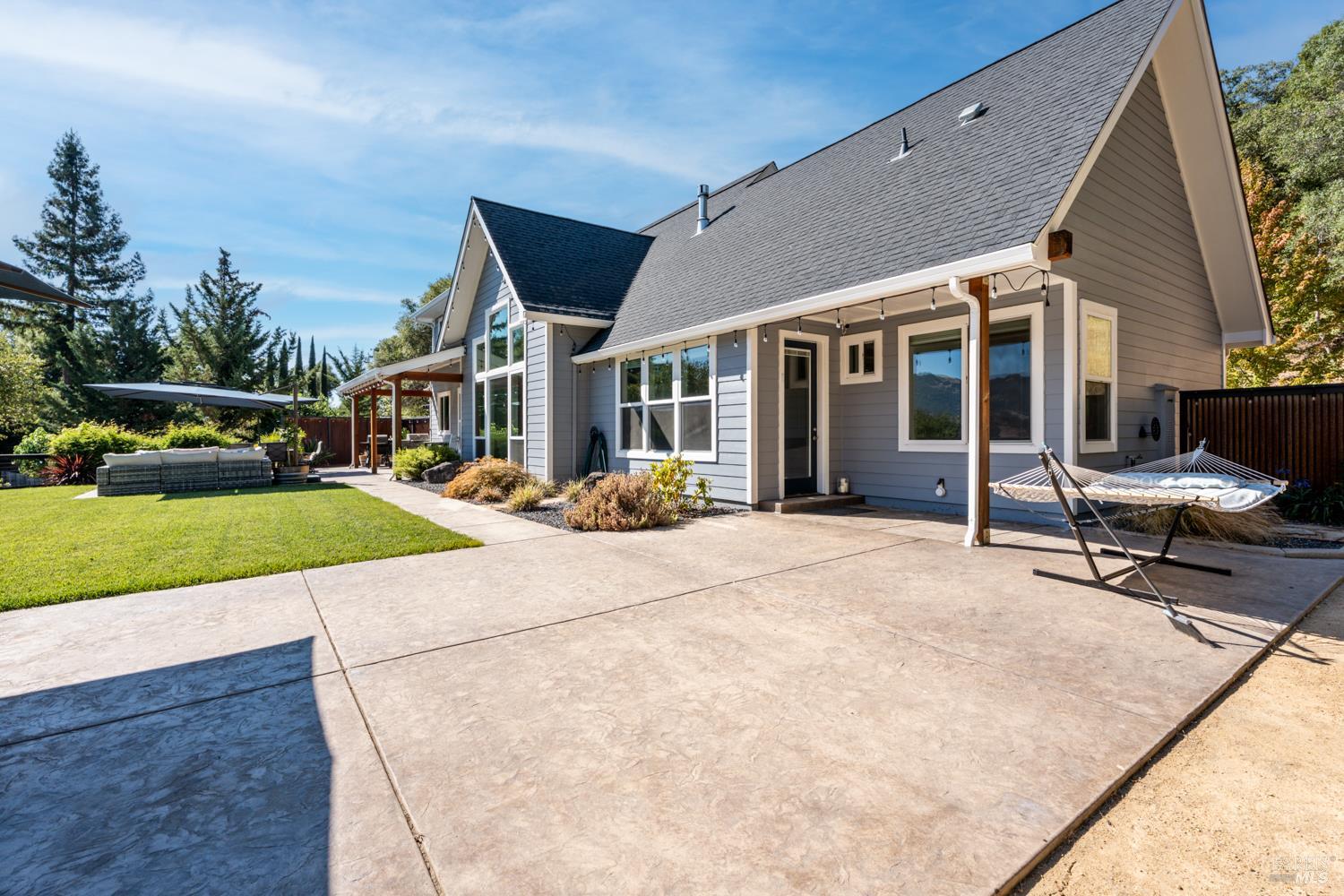 4561 Lake Ridge Road Ukiah CA 95482