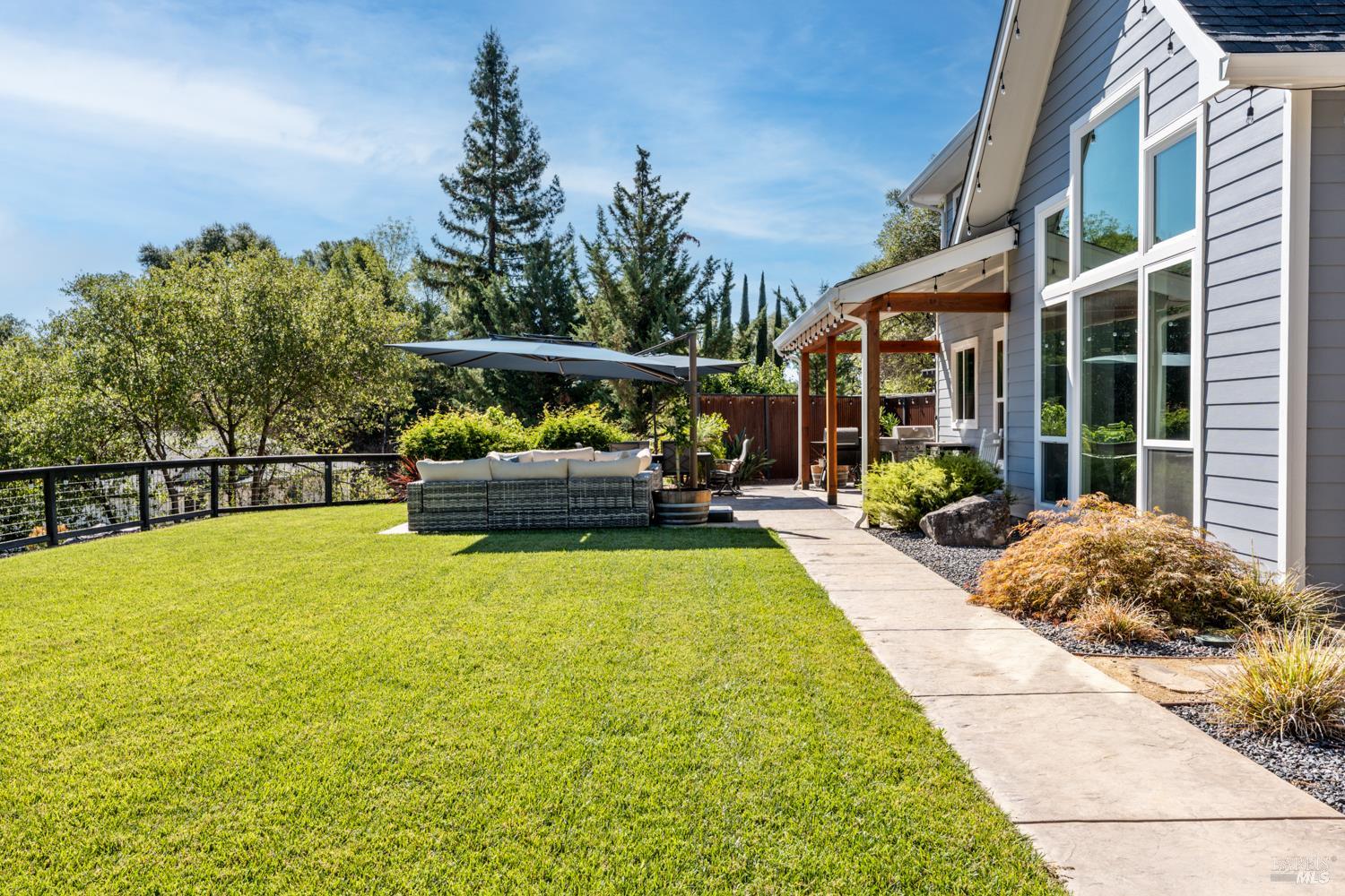4561 Lake Ridge Road Ukiah CA 95482