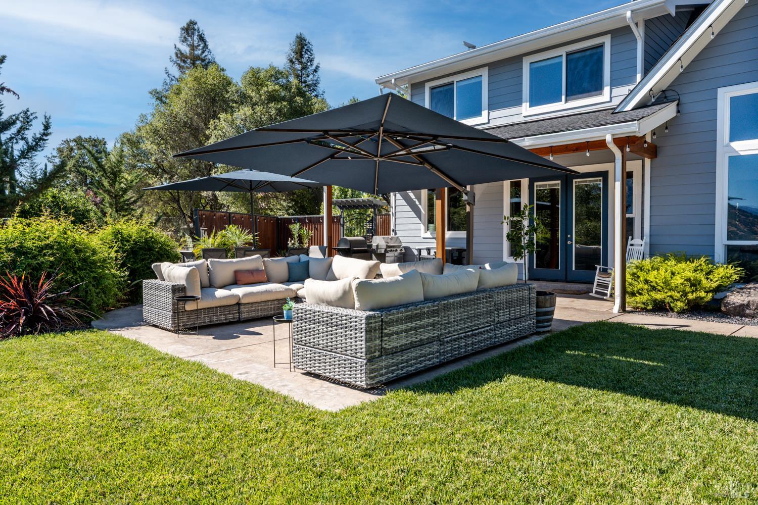 4561 Lake Ridge Road Ukiah CA 95482