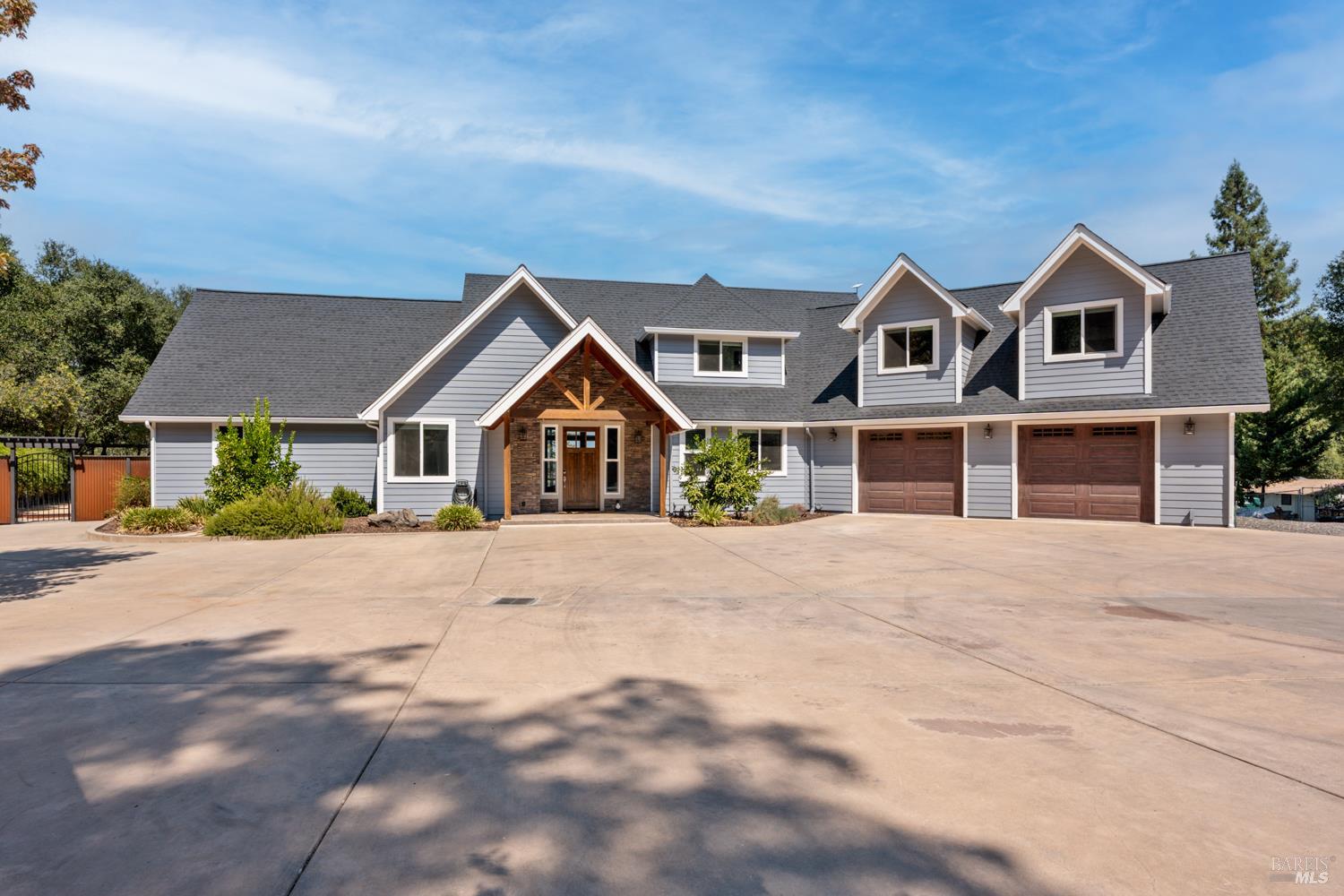 4561 Lake Ridge Road Ukiah CA 95482
