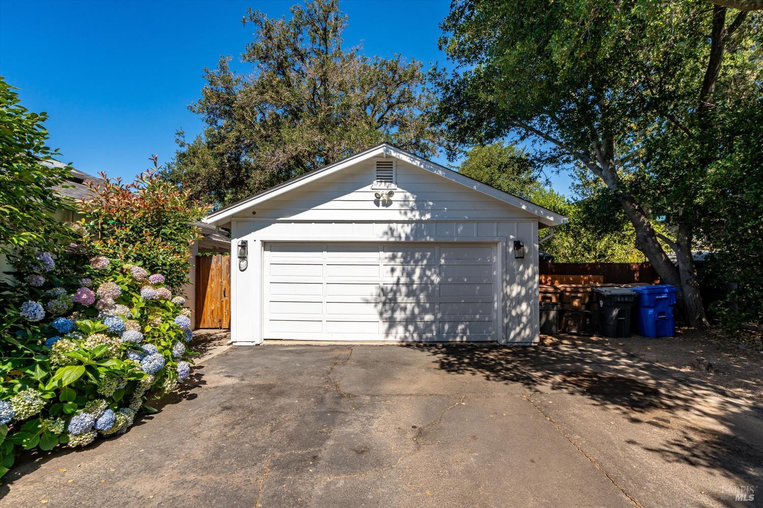 1054 Olive Hill Lane Napa CA 94558