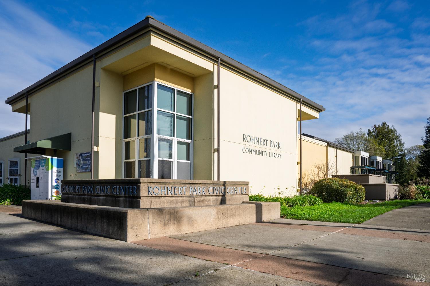 8633 Lancaster Drive Rohnert Park CA 94928