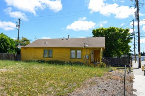 21 Lakeville Street Petaluma CA 94952