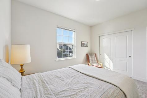 1884 Woodsage Way Santa Rosa CA 95404