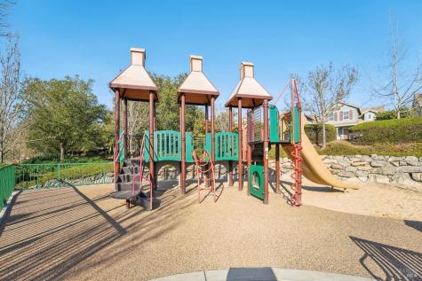 1884 Woodsage Way Santa Rosa CA 95404