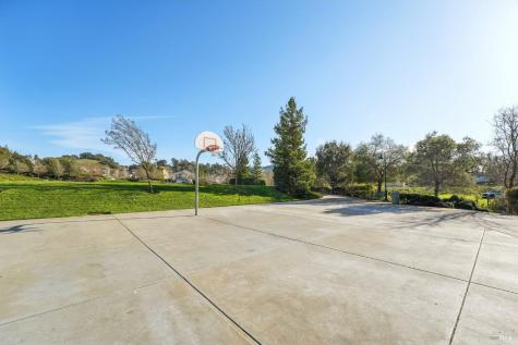 1884 Woodsage Way Santa Rosa CA 95404