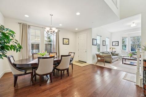 1884 Woodsage Way Santa Rosa CA 95404