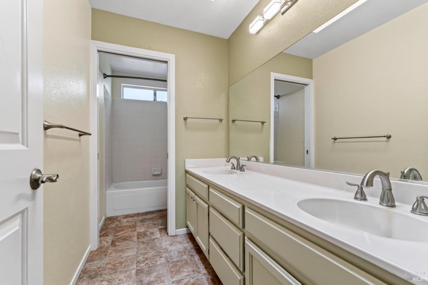 120 William Circle Cloverdale CA 95425
