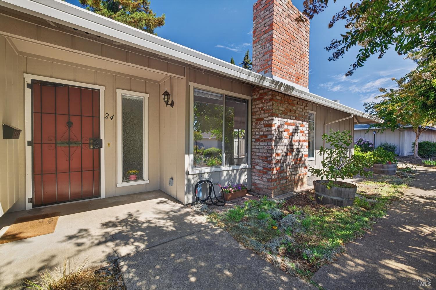 24 Aspen Meadows Circle Santa Rosa CA 95409