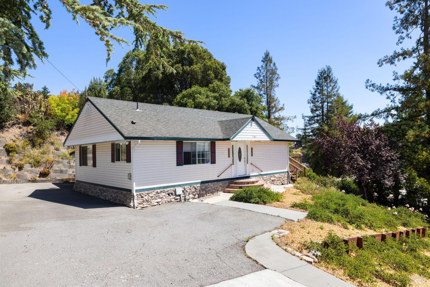 739-741 N Webster Street Petaluma CA 94952