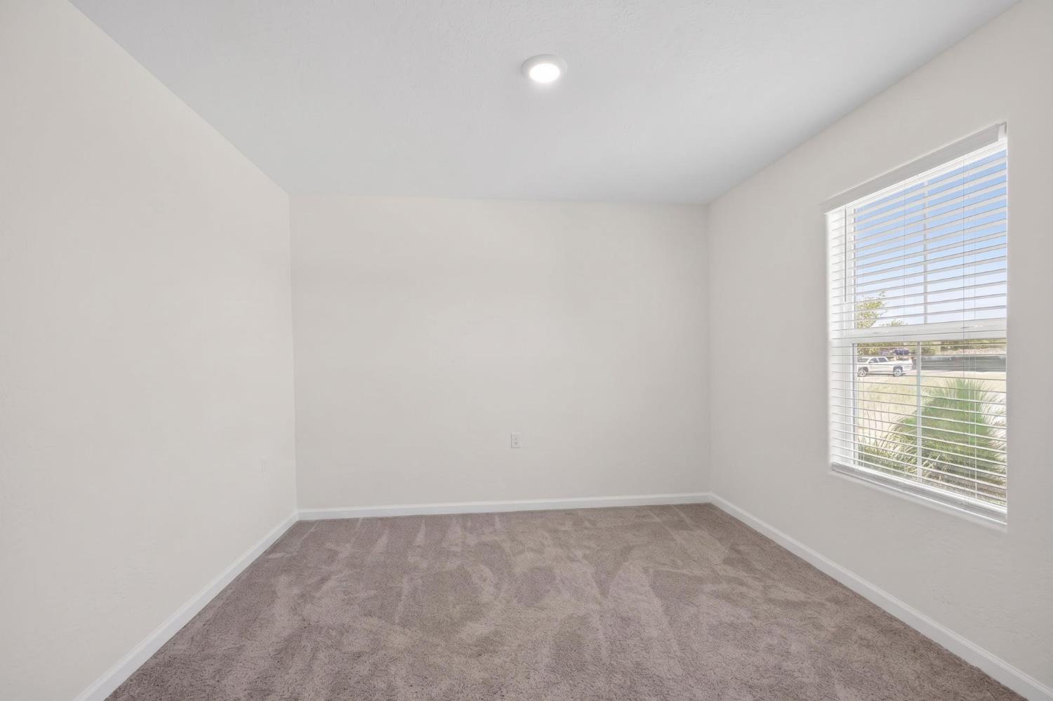 627 Elizabeth Court Merced CA 95341