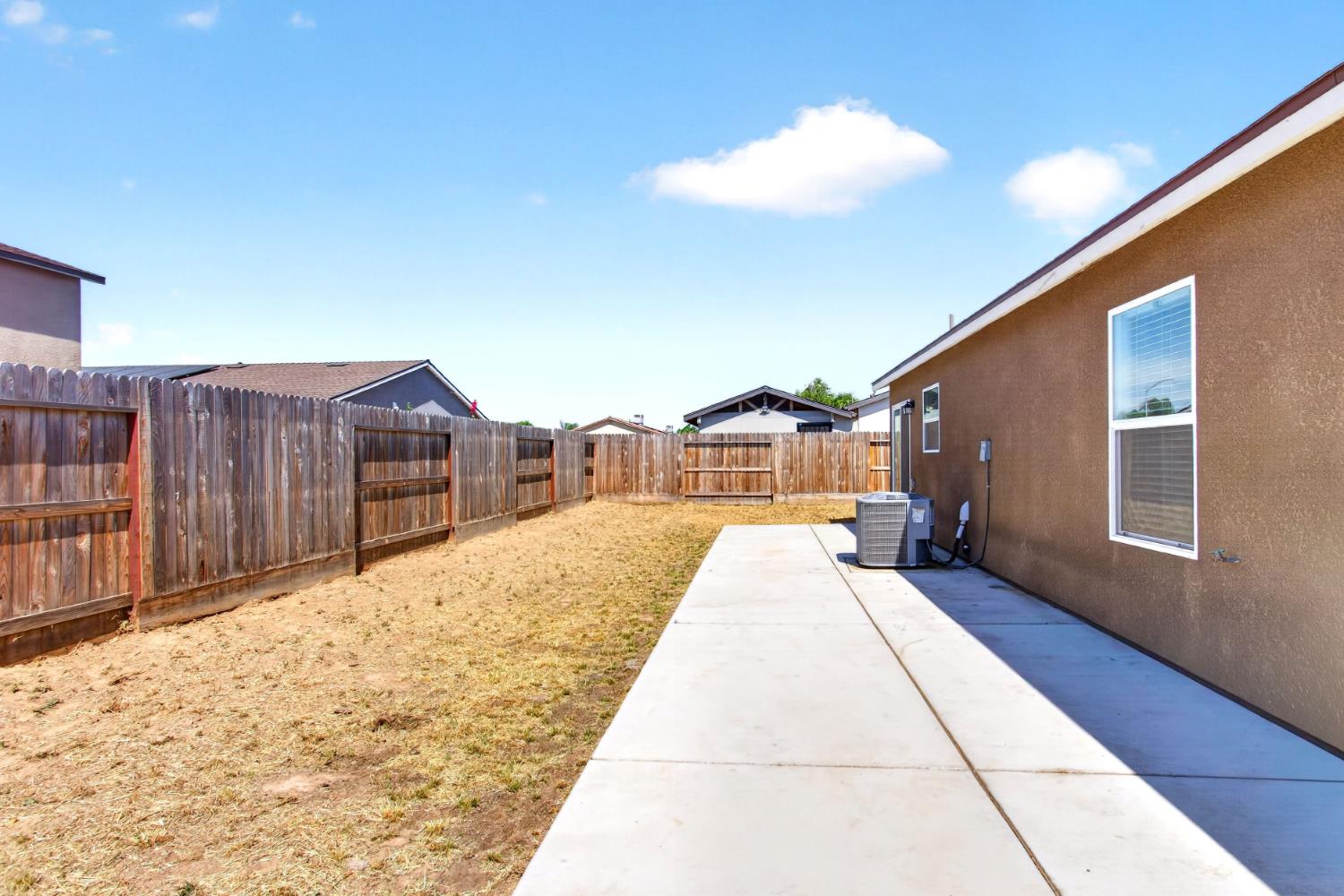 627 Elizabeth Court Merced CA 95341